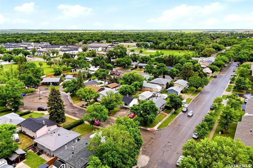 58 Bird Bay Regina SK S4N 1P9