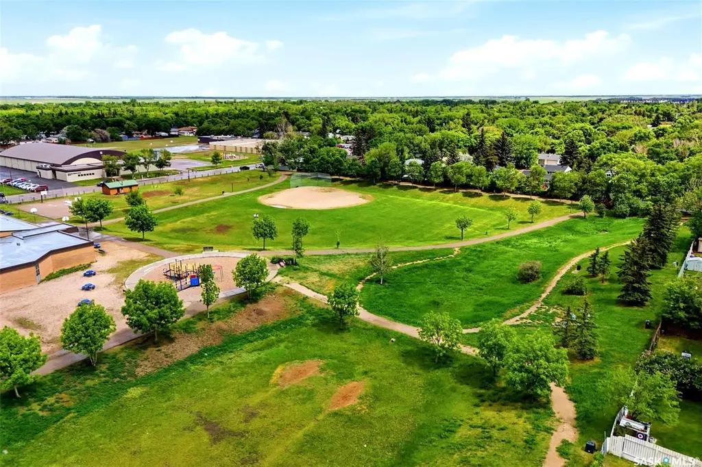58 Bird Bay Regina SK S4N 1P9