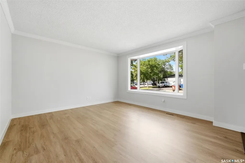 58 Bird Bay Regina SK S4N 1P9