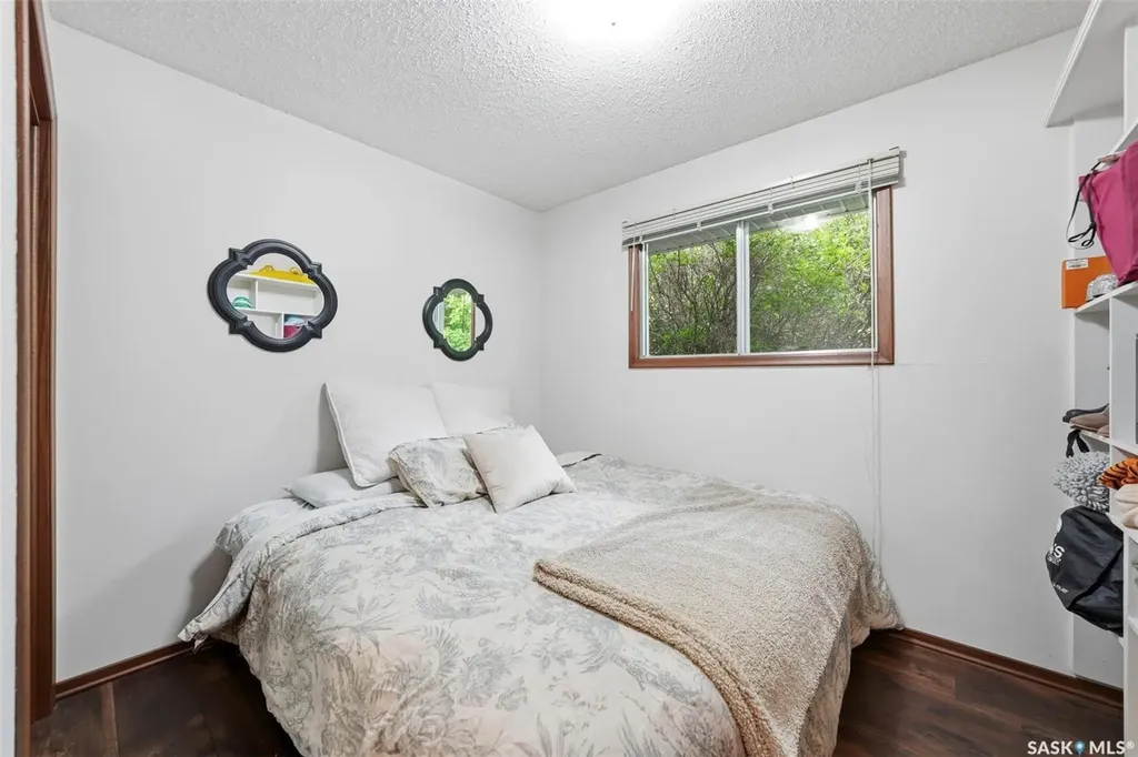 30 Riel Crescent Saskatoon SK S7J 2W6