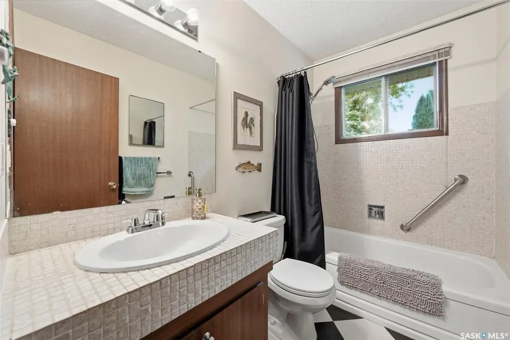 30 Riel Crescent Saskatoon SK S7J 2W6