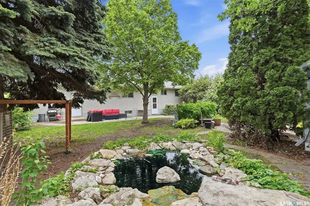 30 Riel Crescent Saskatoon SK S7J 2W6