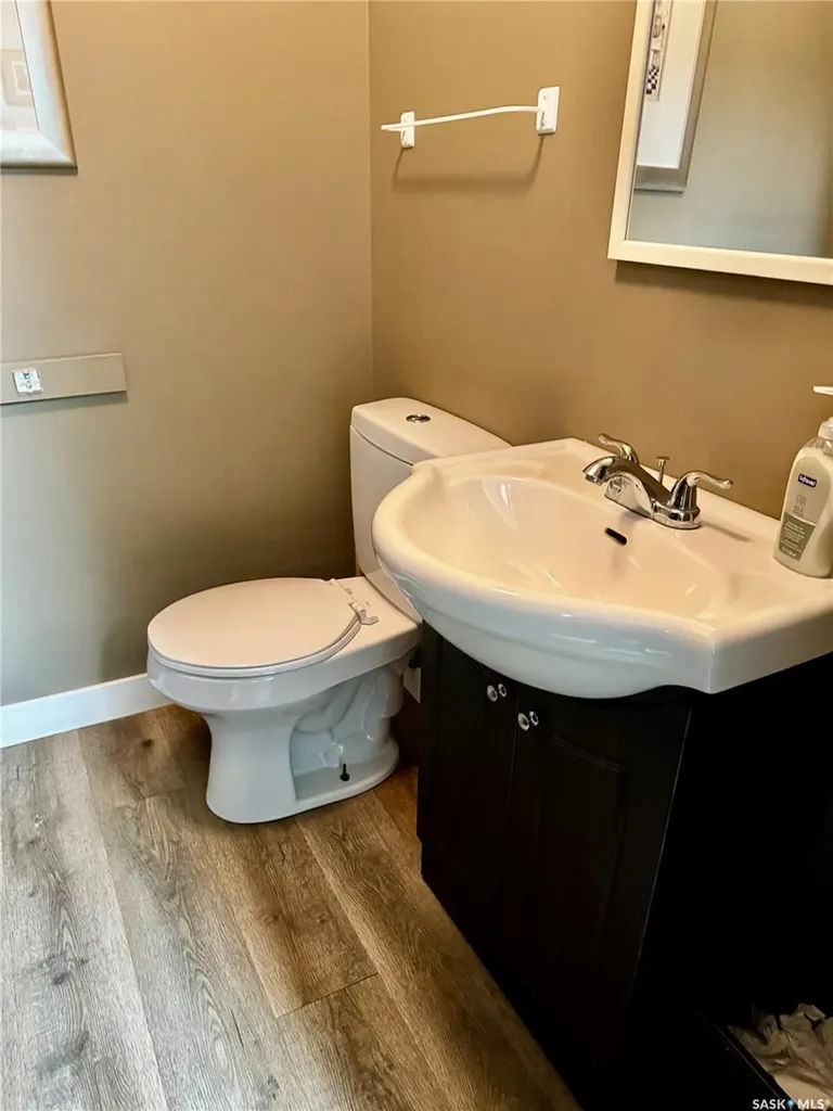 329 Central Avenue N Swift Current SK S9H 0L5