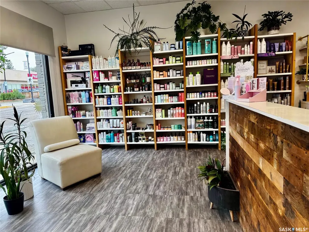 329 Central Avenue N Swift Current SK S9H 0L5