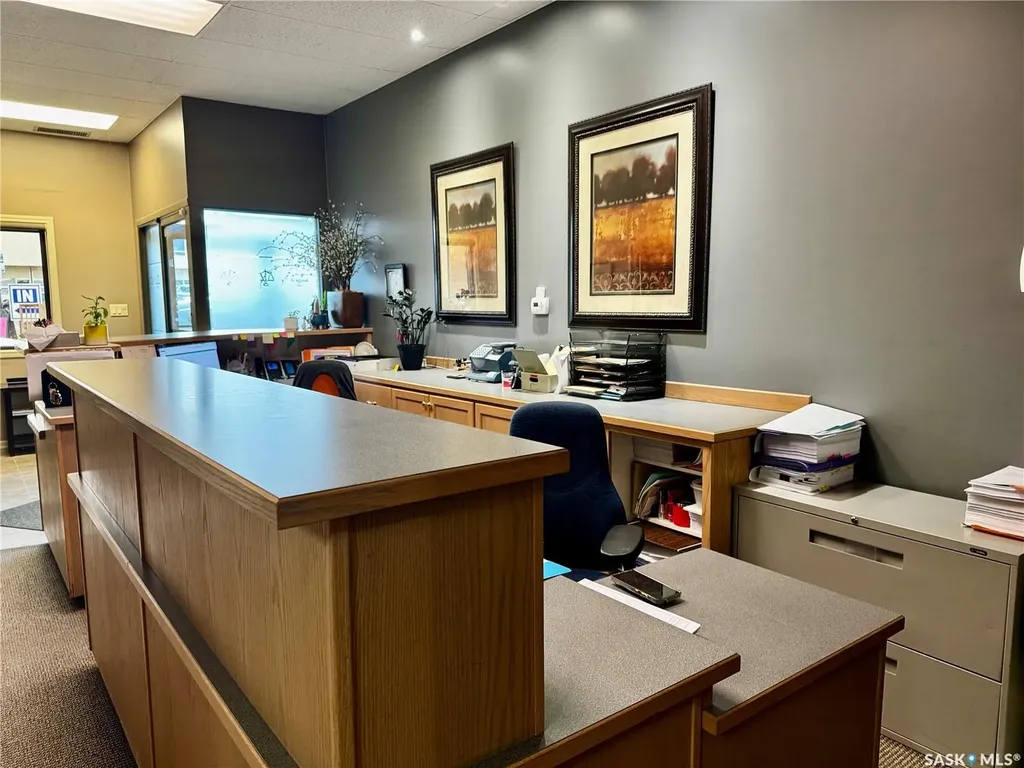 329 Central Avenue N Swift Current SK S9H 0L5