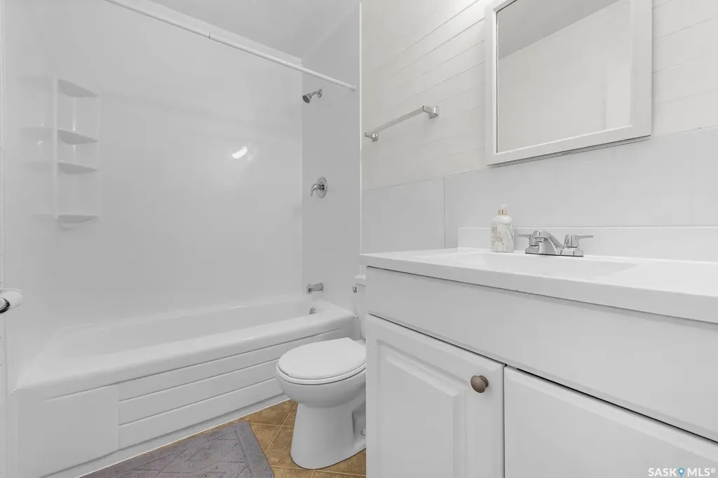 1324 Forget Street Regina SK S4T 4Y1