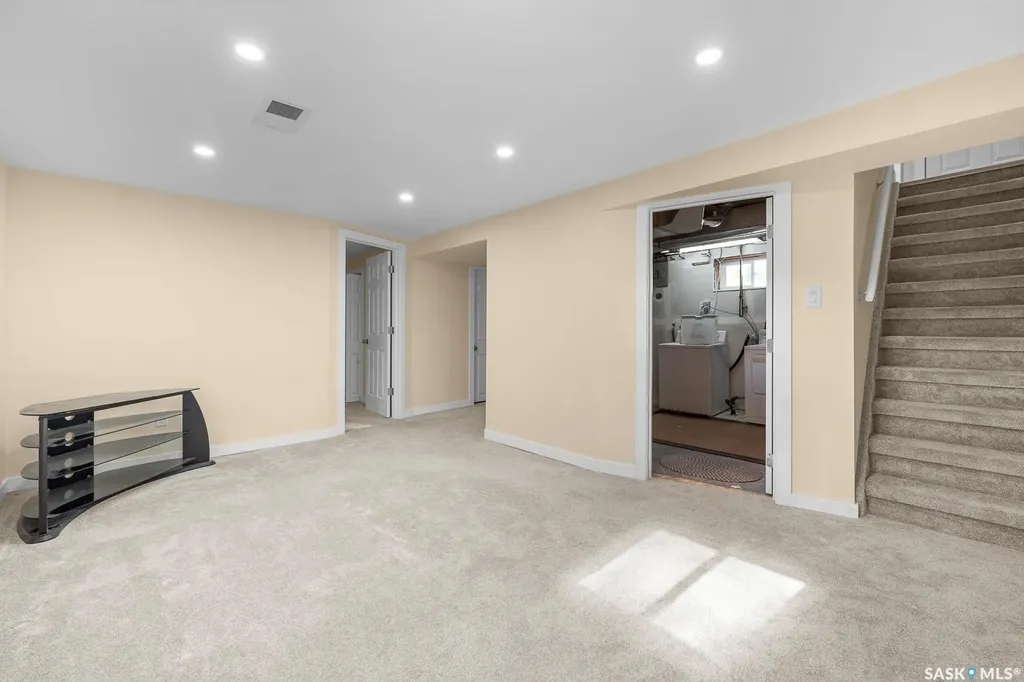 1324 Forget Street Regina SK S4T 4Y1
