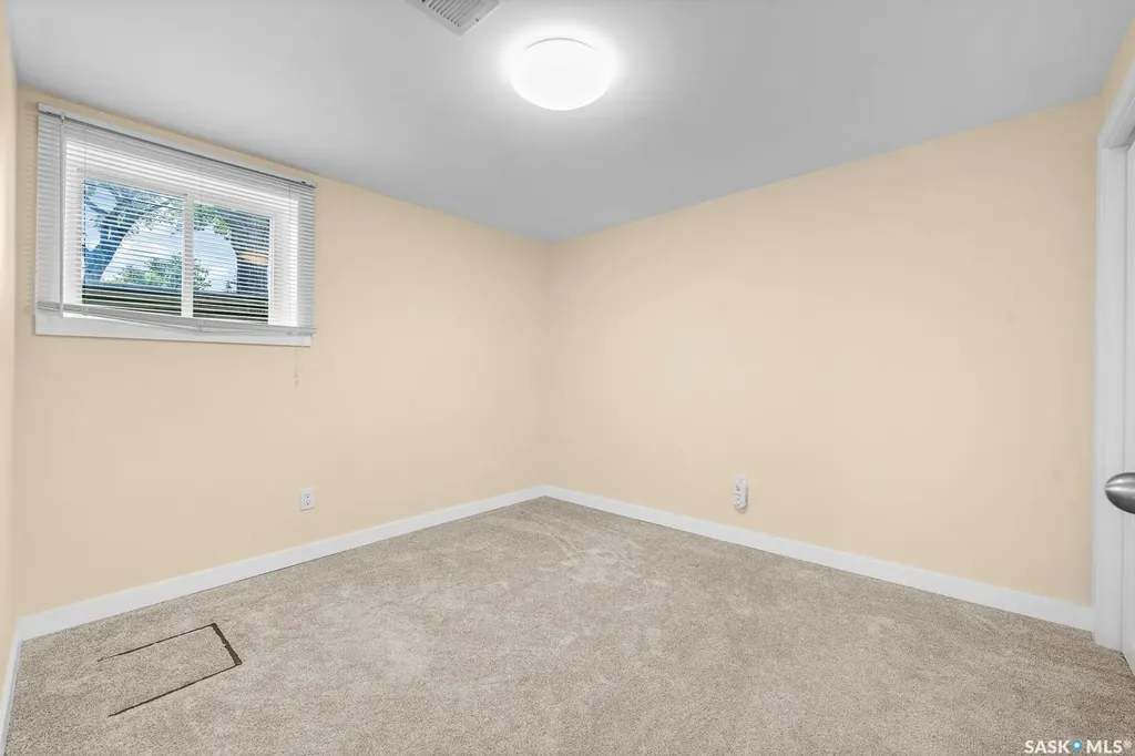 1324 Forget Street Regina SK S4T 4Y1