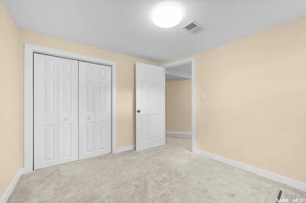 1324 Forget Street Regina SK S4T 4Y1