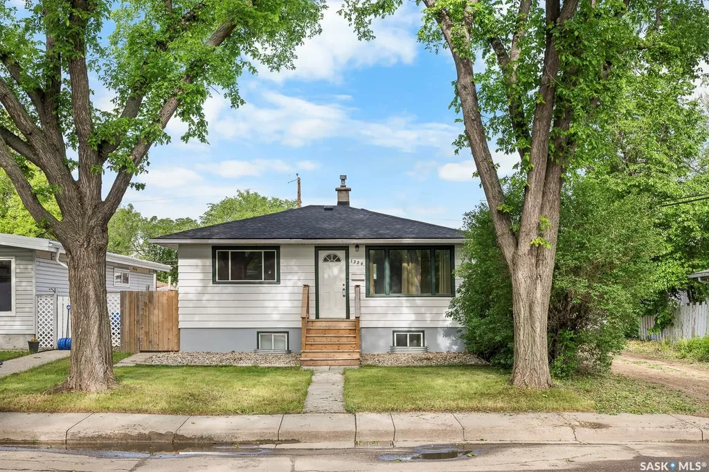 1324 Forget Street Regina SK S4T 4Y1