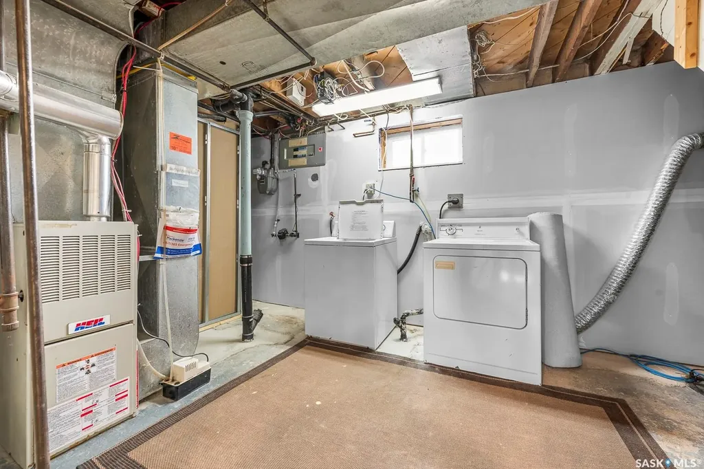 1324 Forget Street Regina SK S4T 4Y1