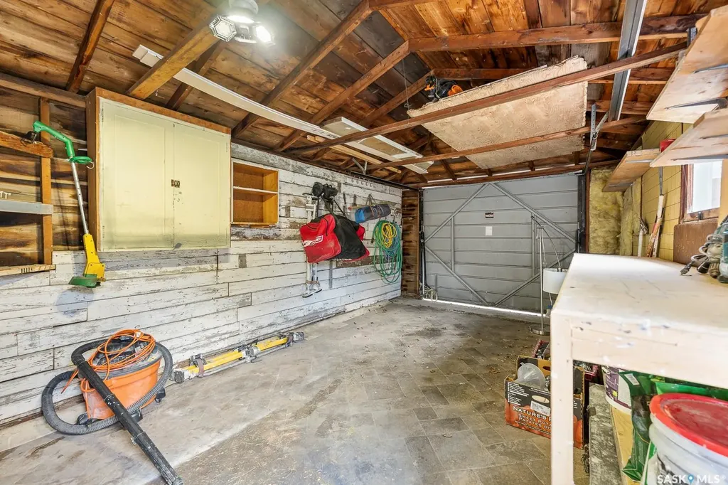 1324 Forget Street Regina SK S4T 4Y1