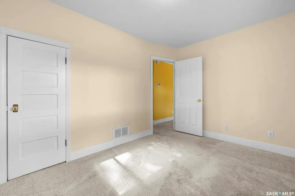 1324 Forget Street Regina SK S4T 4Y1