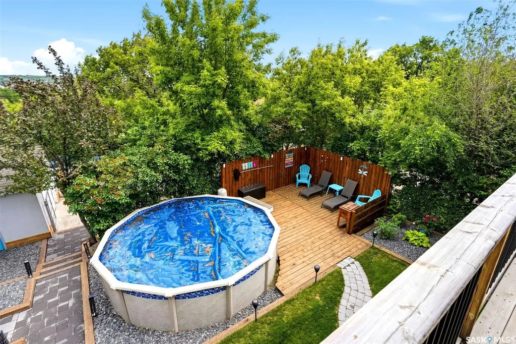 1207 5th Avenue Regina Beach SK S0G 4C0