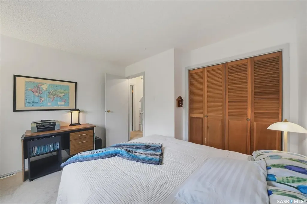 1003 6th Street E Saskatoon SK S7H 1E1