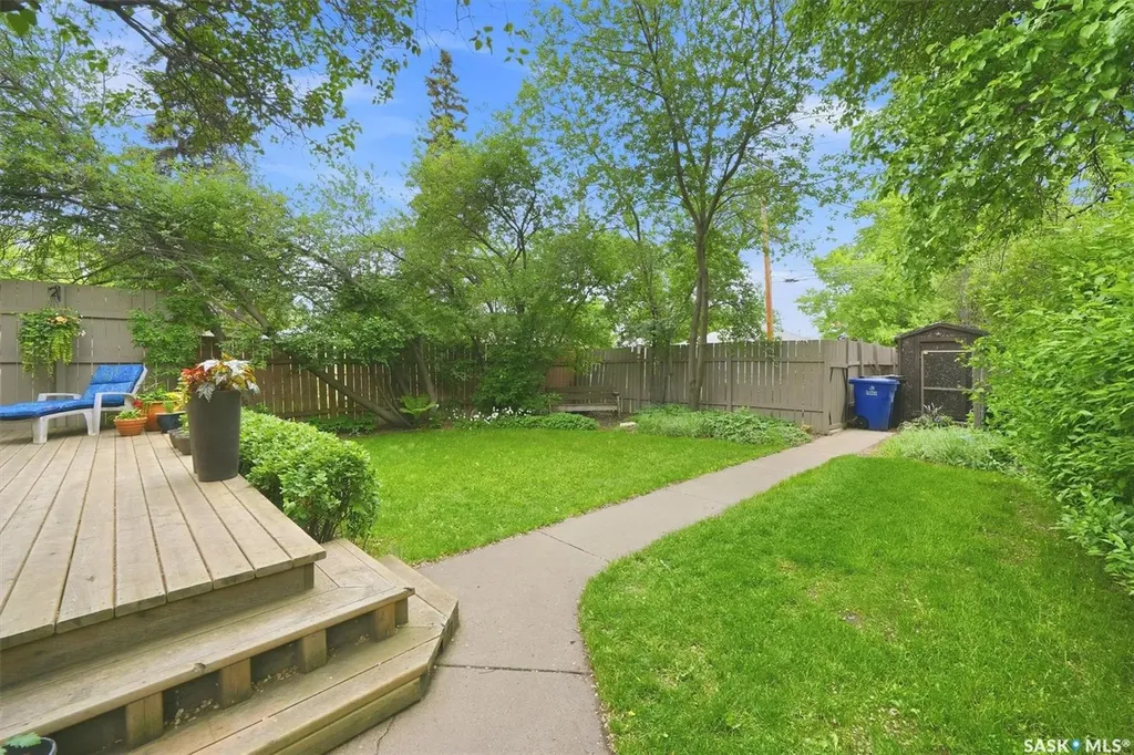 1003 6th Street E Saskatoon SK S7H 1E1