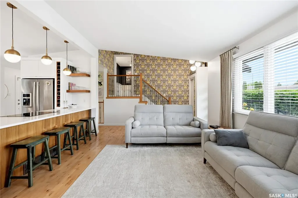 901 Glasgow Street Saskatoon SK S7J 0N9