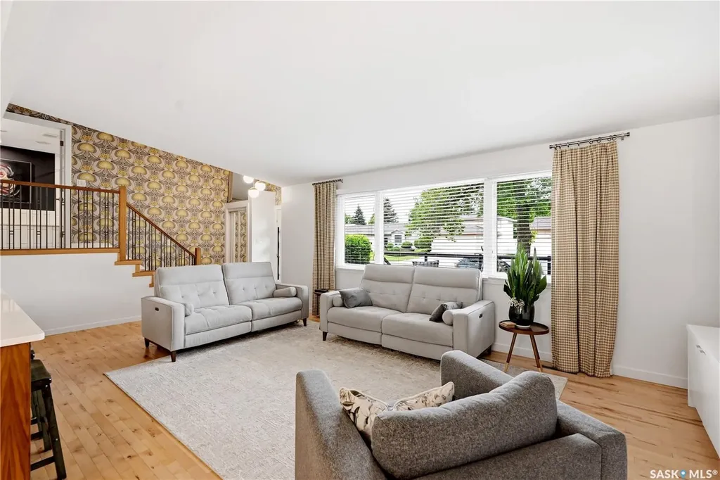 901 Glasgow Street Saskatoon SK S7J 0N9