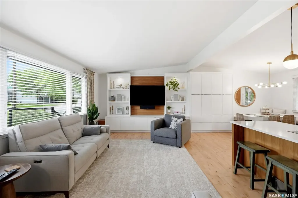 901 Glasgow Street Saskatoon SK S7J 0N9