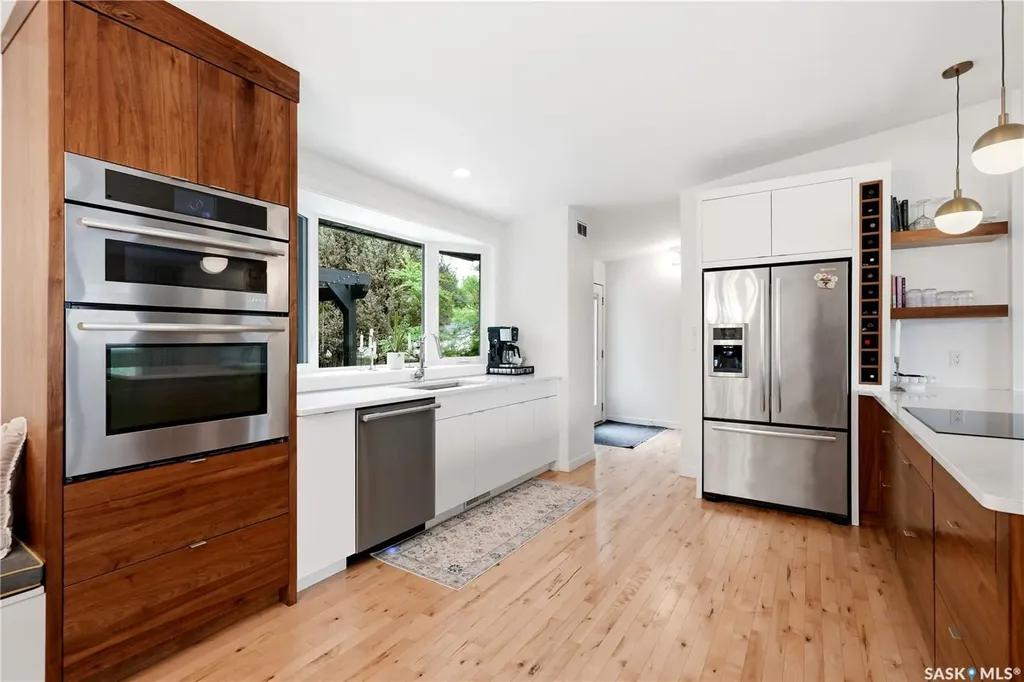 901 Glasgow Street Saskatoon SK S7J 0N9