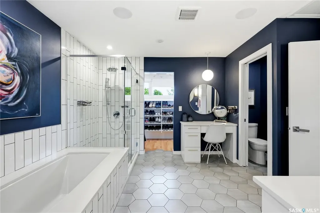901 Glasgow Street Saskatoon SK S7J 0N9