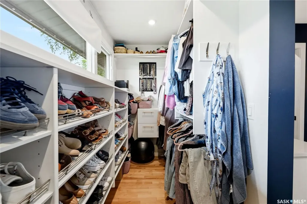 901 Glasgow Street Saskatoon SK S7J 0N9