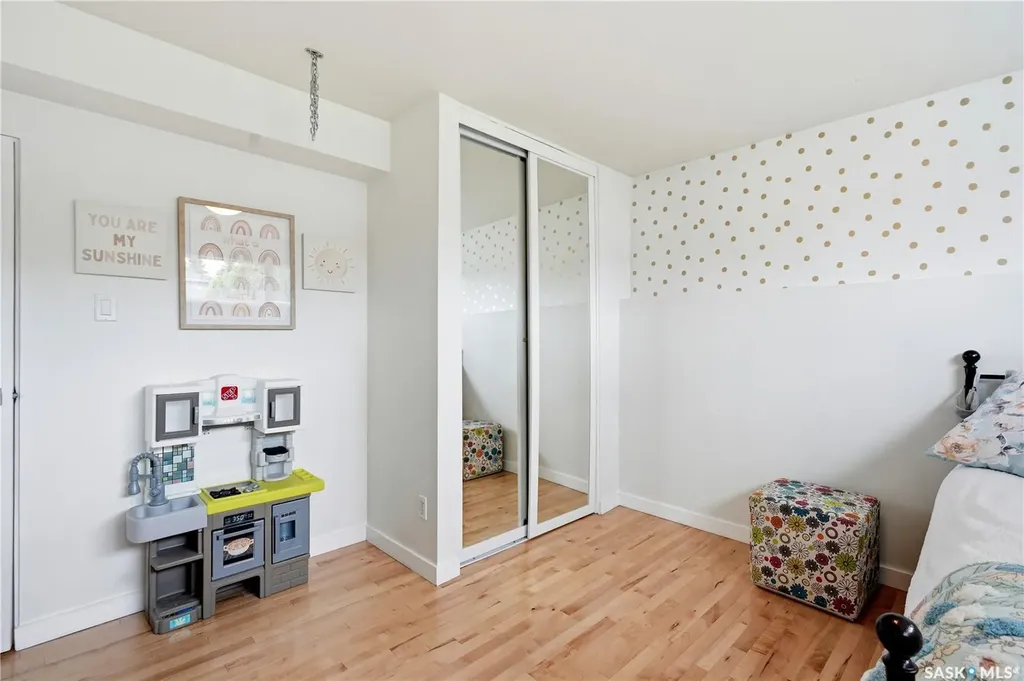 901 Glasgow Street Saskatoon SK S7J 0N9