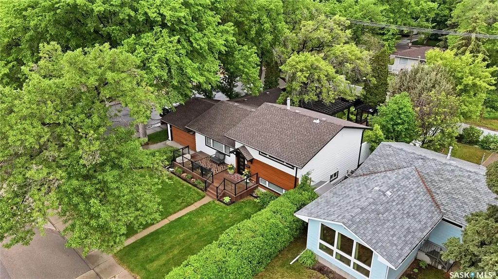 901 Glasgow Street Saskatoon SK S7J 0N9
