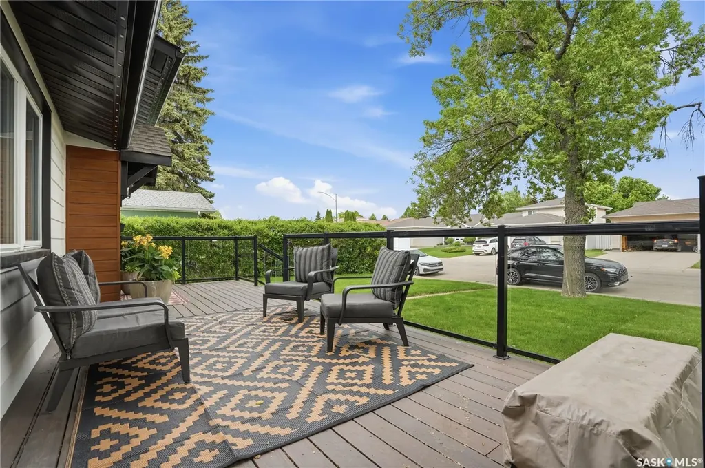 901 Glasgow Street Saskatoon SK S7J 0N9