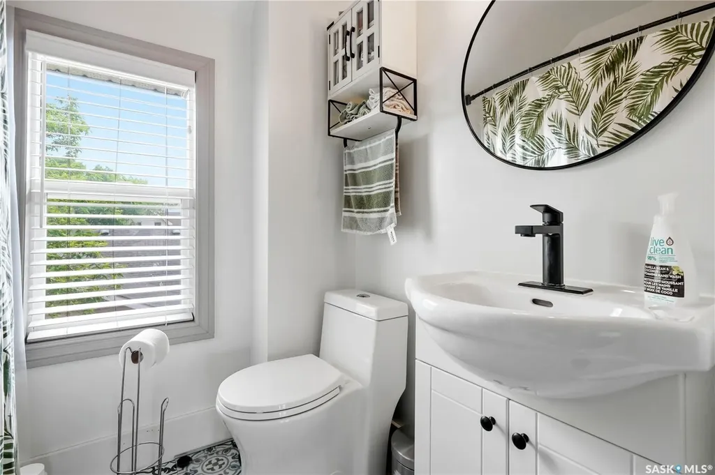1027 Grafton Avenue Moose Jaw SK S6H 3S2
