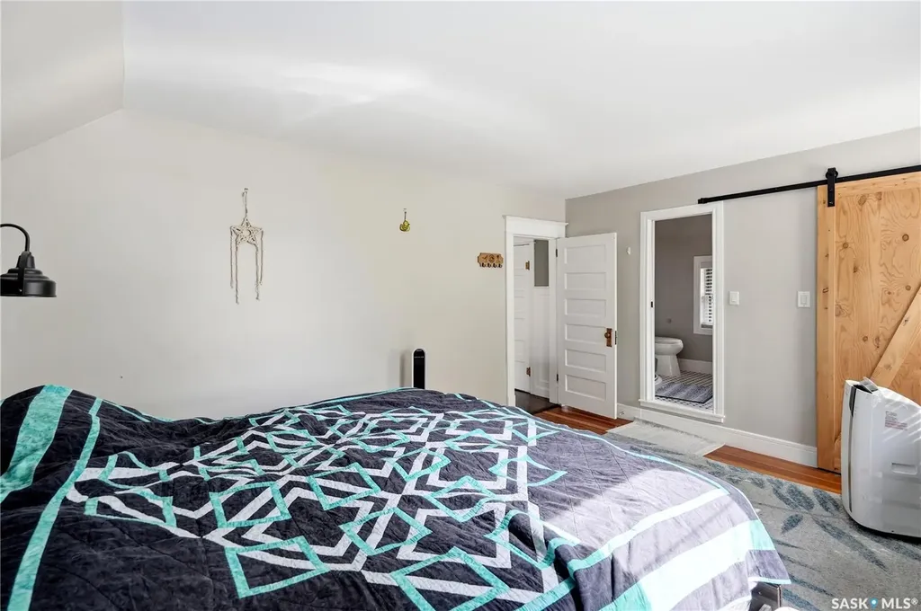 1027 Grafton Avenue Moose Jaw SK S6H 3S2
