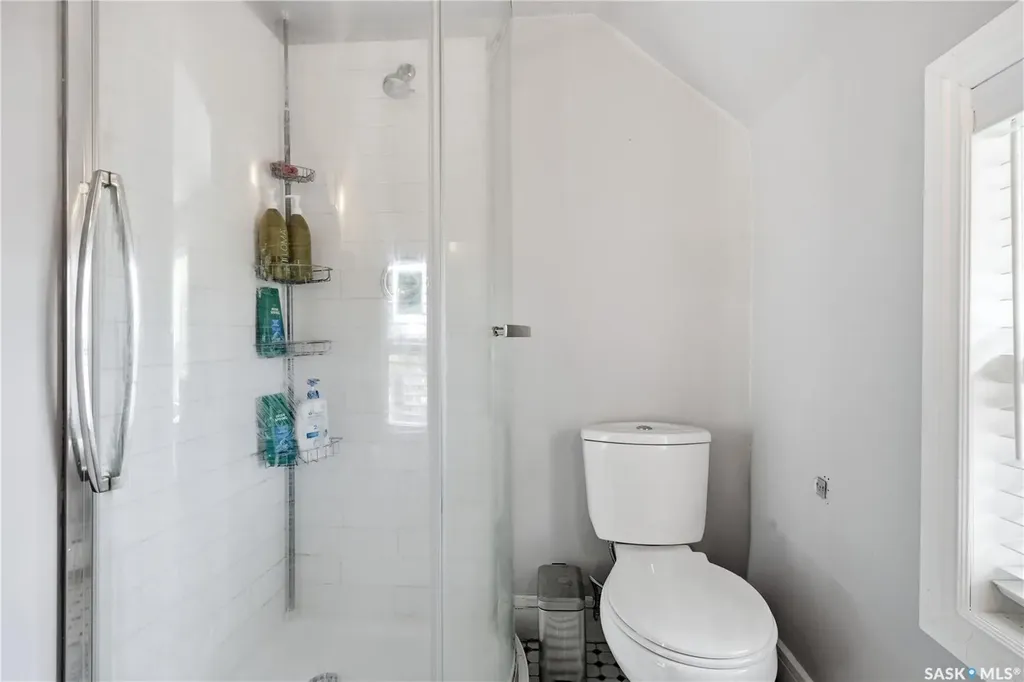 1027 Grafton Avenue Moose Jaw SK S6H 3S2