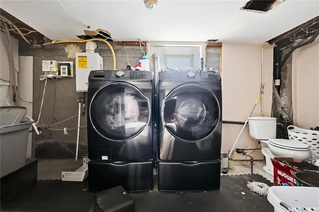 1027 Grafton Avenue Moose Jaw SK S6H 3S2