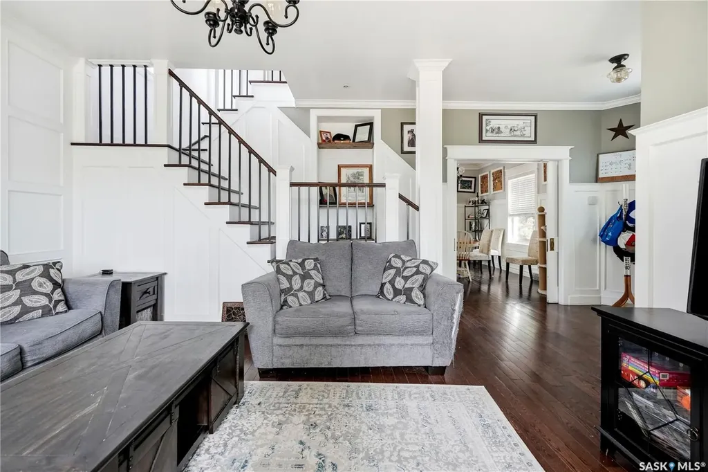 1027 Grafton Avenue Moose Jaw SK S6H 3S2