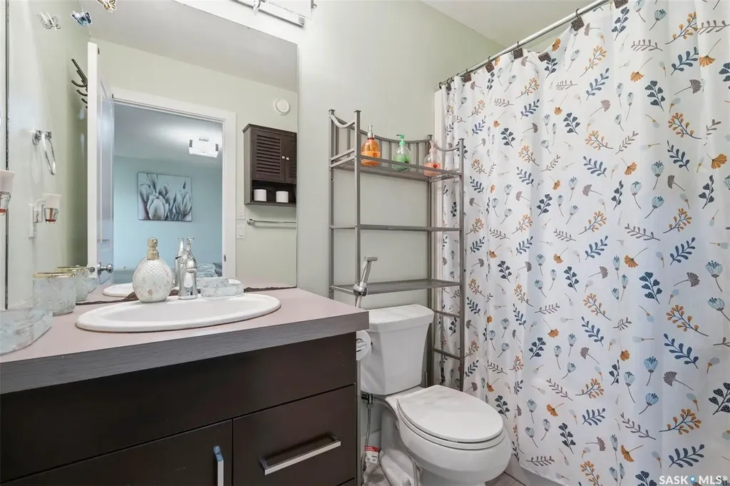 615 Pringle Bend Saskatoon SK S7T 0S7