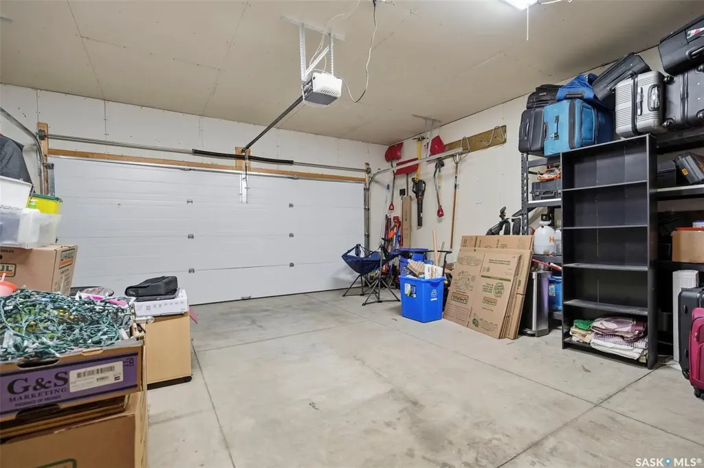 615 Pringle Bend Saskatoon SK S7T 0S7