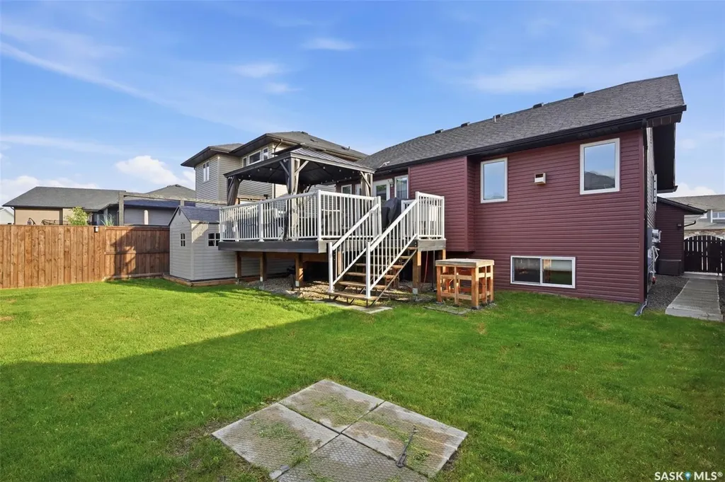 615 Pringle Bend Saskatoon SK S7T 0S7