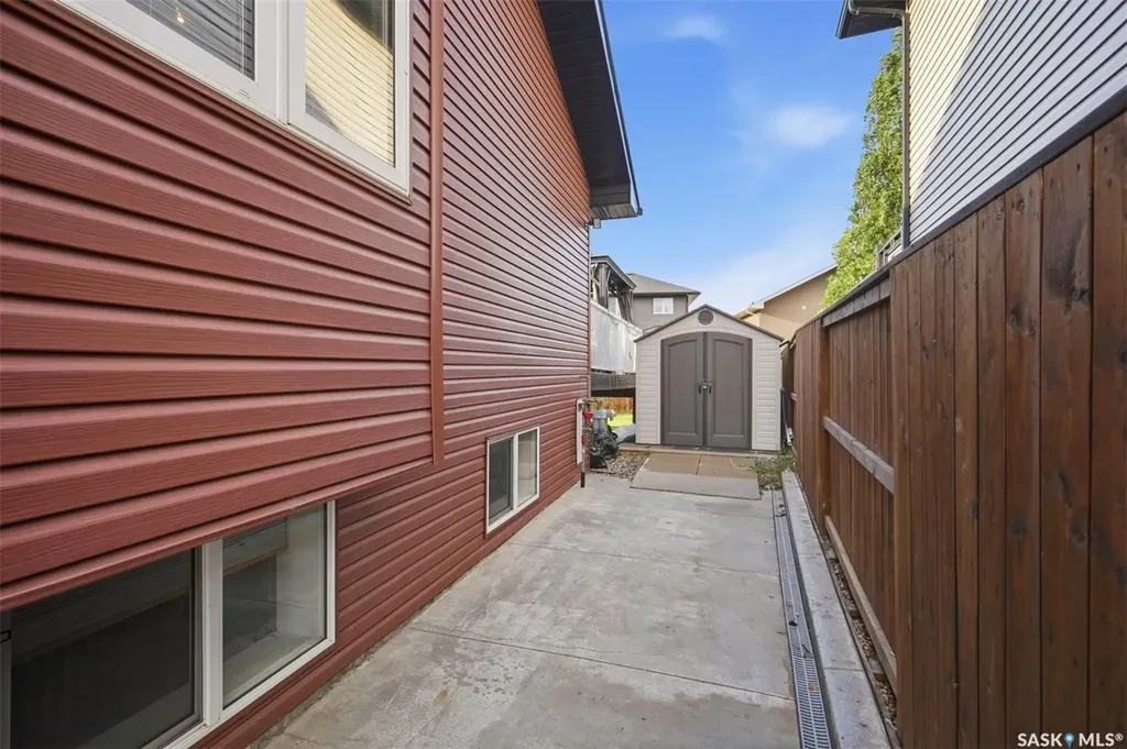 615 Pringle Bend Saskatoon SK S7T 0S7