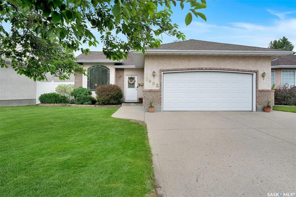 7002 Maple Wood Crescent Regina SK S4X 4J9