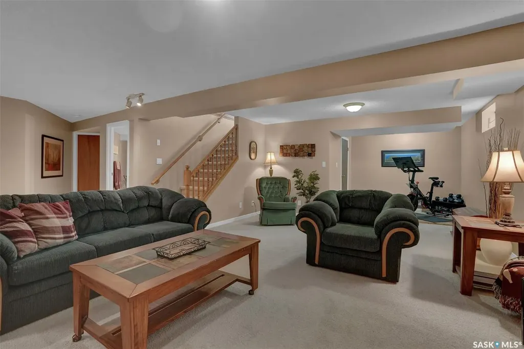 7002 Maple Wood Crescent Regina SK S4X 4J9