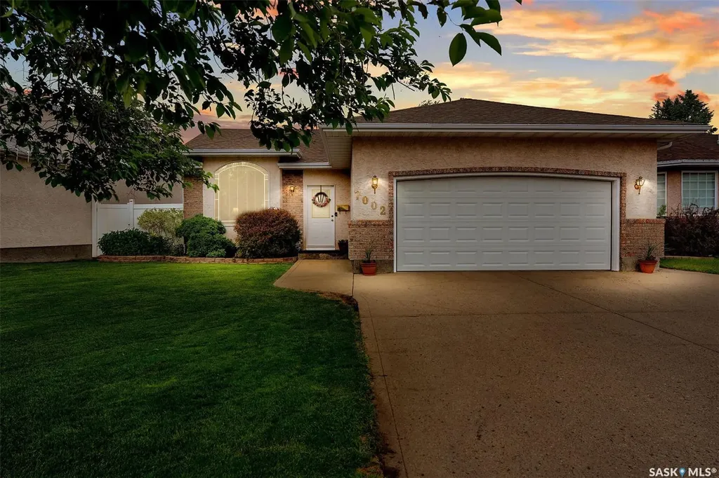 7002 Maple Wood Crescent Regina SK S4X 4J9