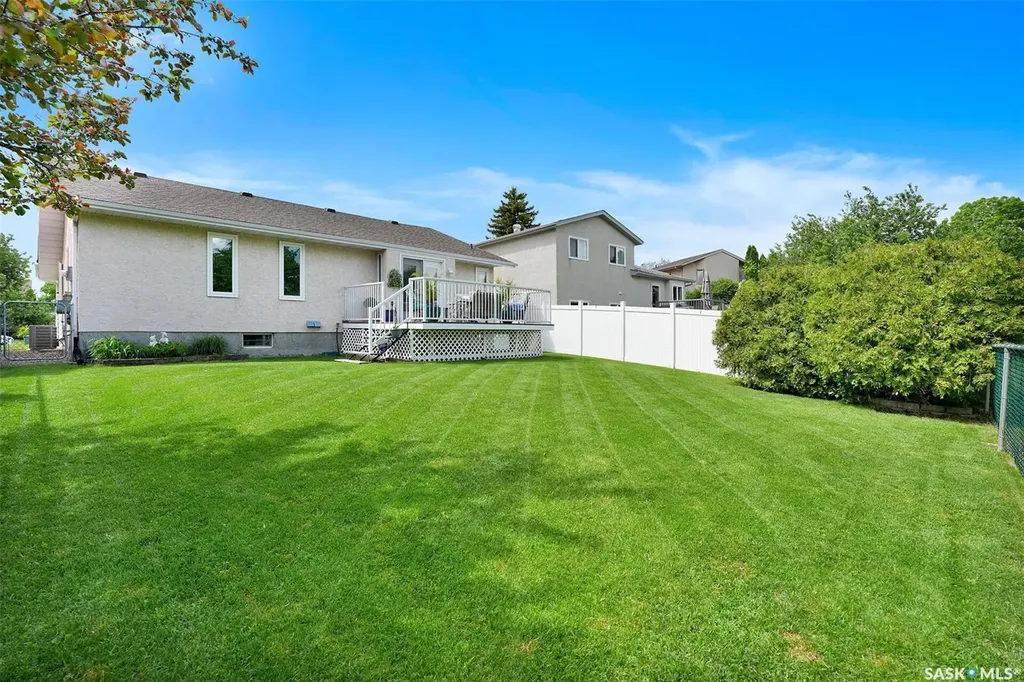 7002 Maple Wood Crescent Regina SK S4X 4J9