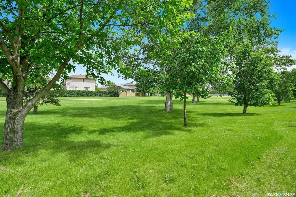 7002 Maple Wood Crescent Regina SK S4X 4J9
