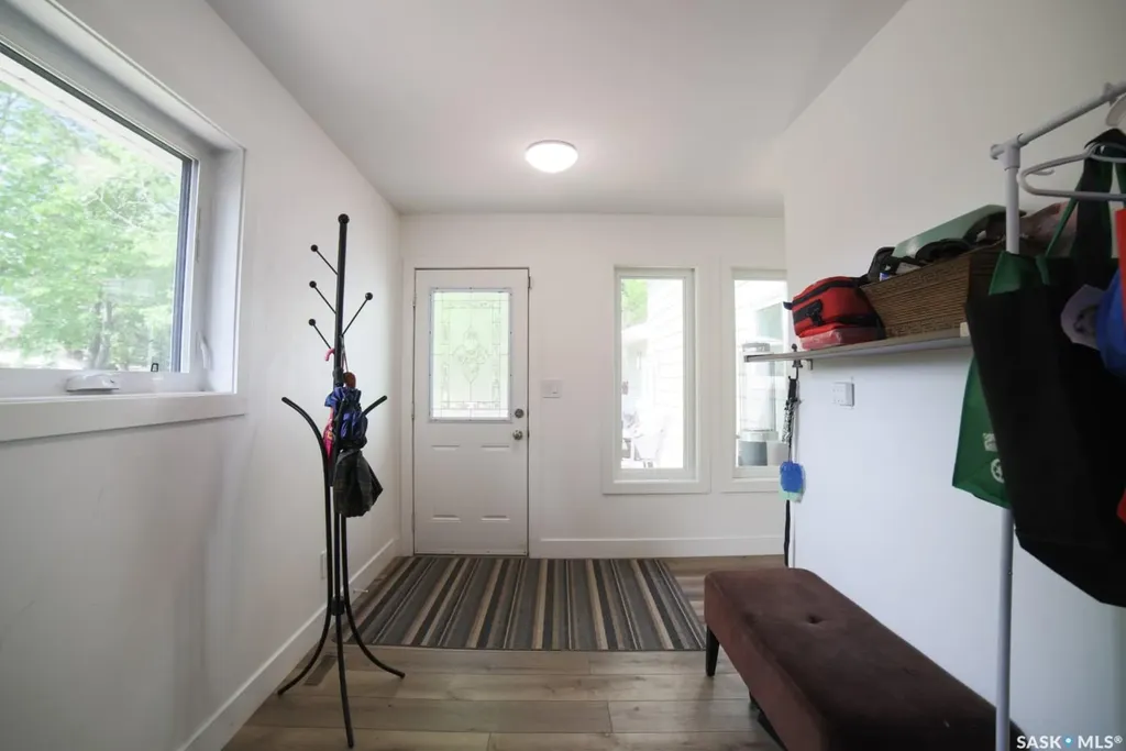 1287 Simcoe Street Moose Jaw SK S6H 3J5
