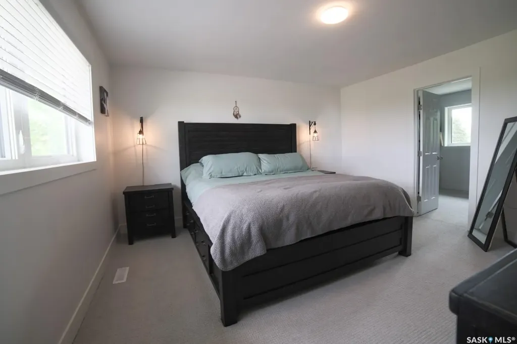 1287 Simcoe Street Moose Jaw SK S6H 3J5