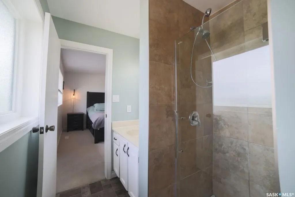 1287 Simcoe Street Moose Jaw SK S6H 3J5