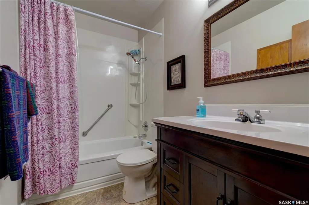 320 Froom Crescent Regina SK S4N 1B7