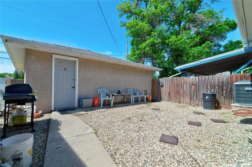 320 Froom Crescent Regina SK S4N 1B7