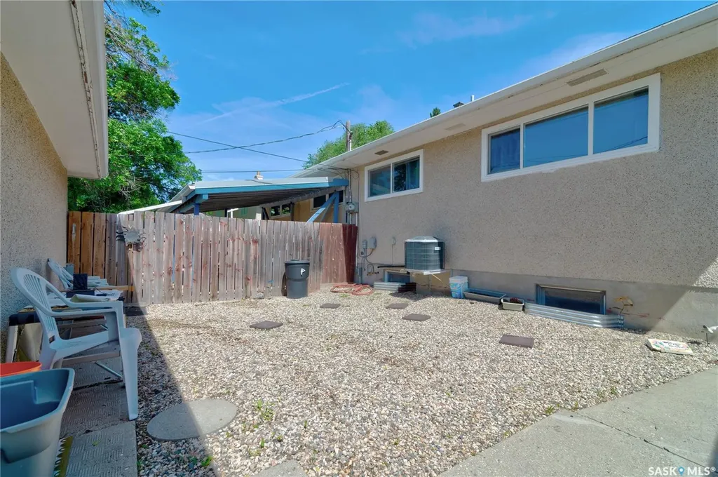 320 Froom Crescent Regina SK S4N 1B7