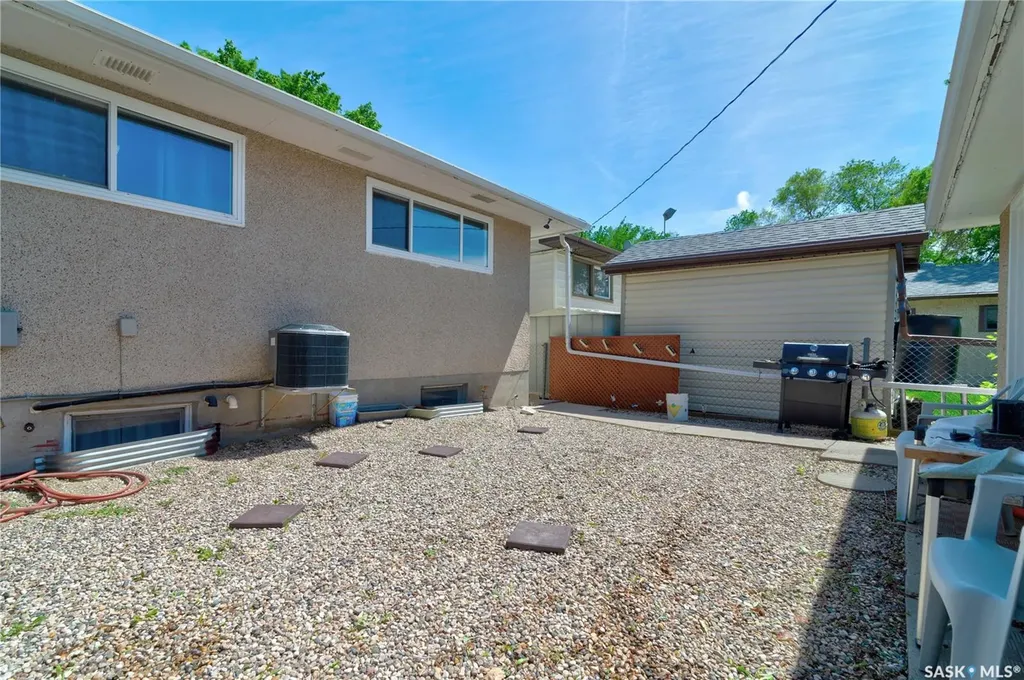 320 Froom Crescent Regina SK S4N 1B7